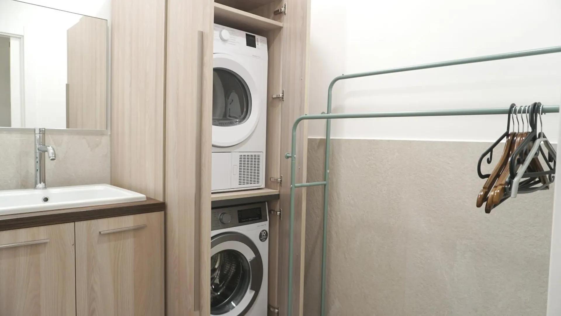 Pallavicino, 31 - Ampio Loft Con Giardino Διαμέρισμα Μιλάνο